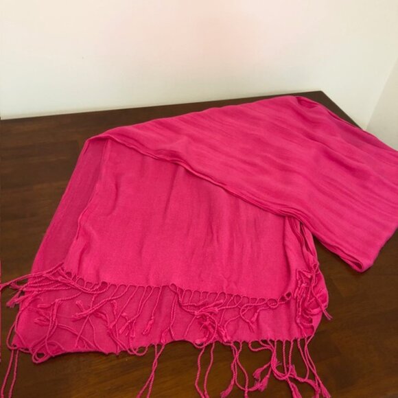 Nordstrom PB Pink Fringe Wrap Scarf Pre-Owned - Picture 1 of 13
